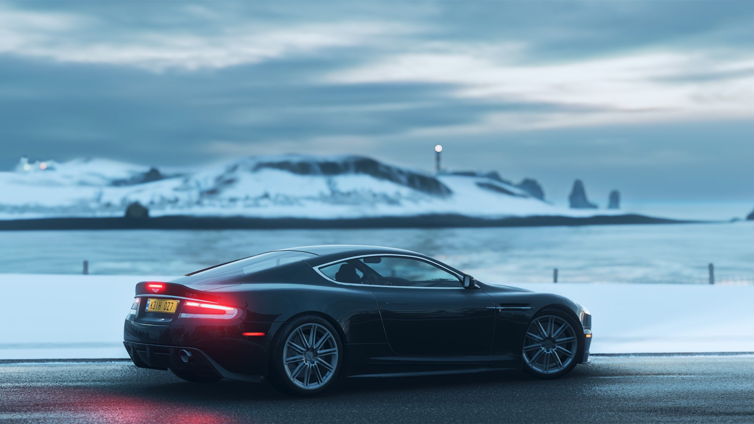 9游游戏官网-“夜幕追逐：黑夜中的极速冲击”，夜幕追击背景故事